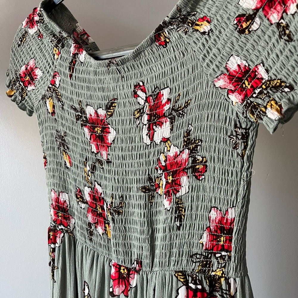 Small midi floral dress